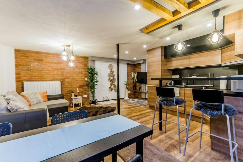 Charming Central Residence By Newave Apartments 布达佩斯 外观 照片